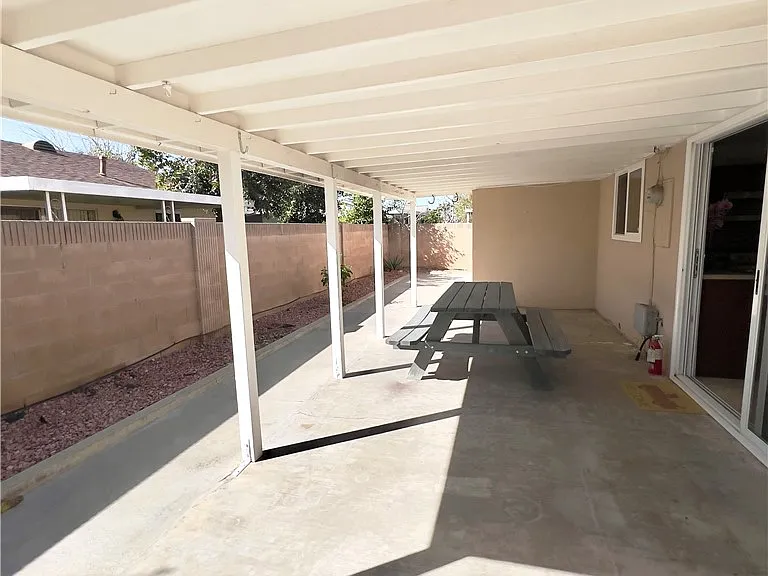 1521 W Westmont Ave — Photo 23