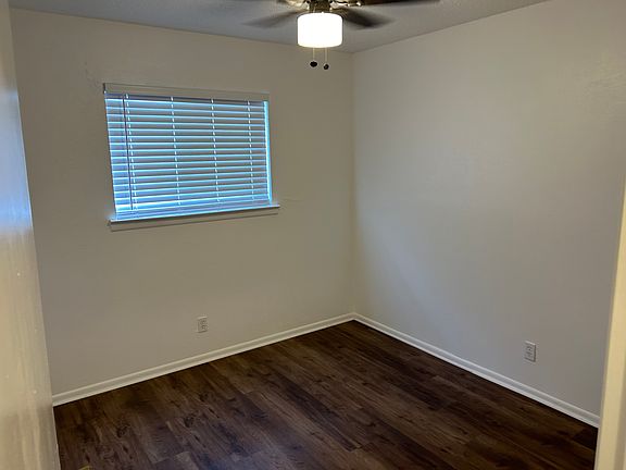5th image of 1808 Arkansas St
