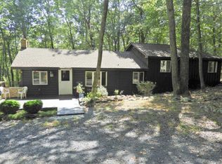 157 Castle Dr, East Stroudsburg, PA