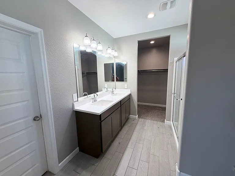 24170 W Flores Dr — Photo 29