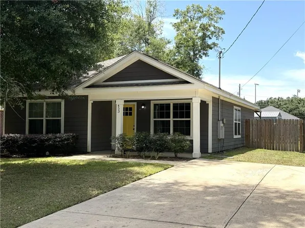 453 Pauline St, Saraland, AL 36571