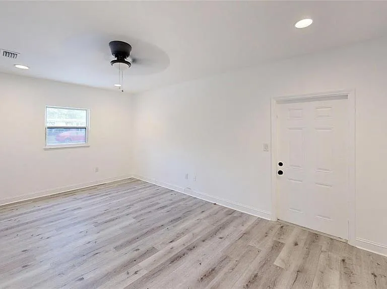 4421 Gandy Cir — Photo 13
