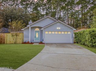 1930 Ashmore Green Dr, Jacksonville, FL 32246