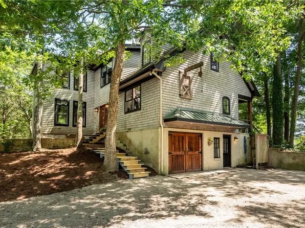 440 Goodspeed Rd, Virginia Beach, VA 23451