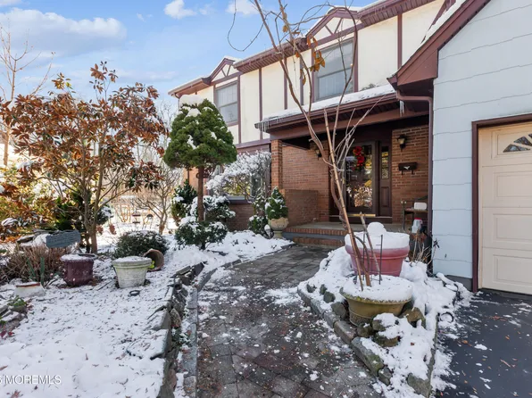 34 Michele Drive, Middletown, NJ 07748