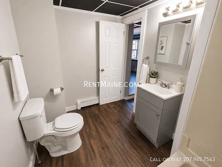 468 Union St #2 — Photo 8