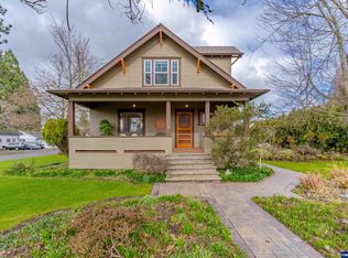 920 Taylor St, Mount Angel, OR