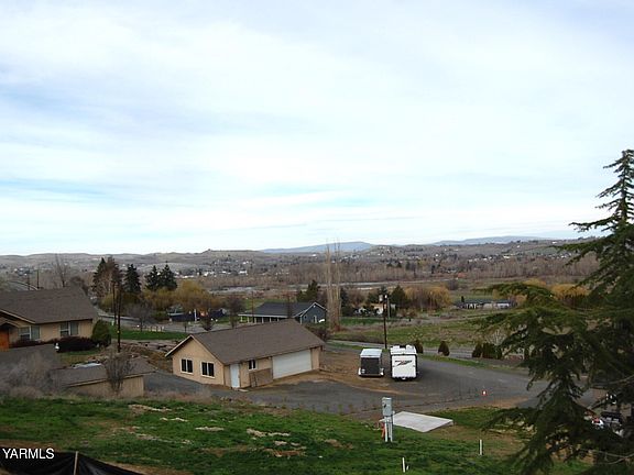 4th image of Nka S Naches Rd