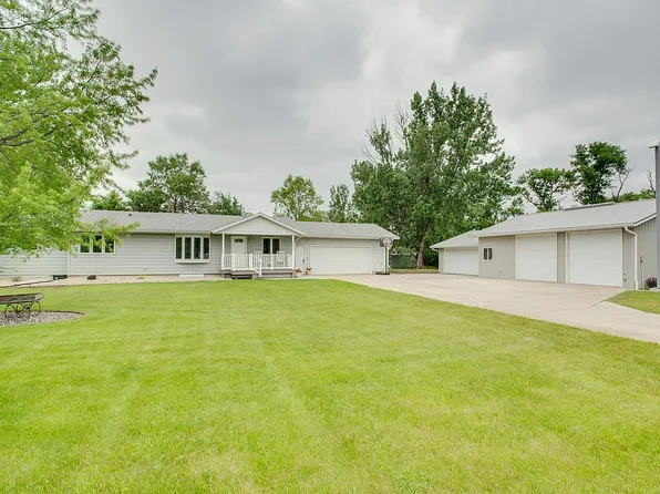6802 County Road 31, Fargo, ND 58102