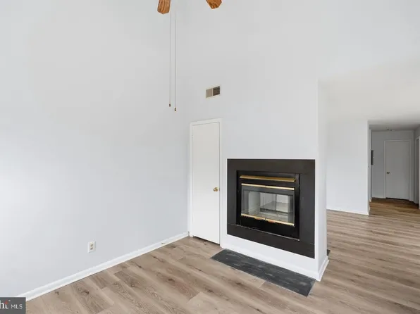 13405 Shady Knoll Dr APT 109, Silver Spring, MD 20904