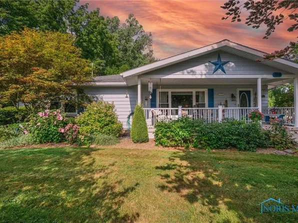608 3rd Ave, Fremont, OH 43420