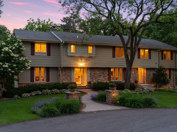 22 Circle W, Edina, MN 55436