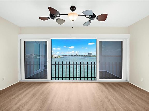 3rd image of 868 BAYWAY BOULEVARD #307