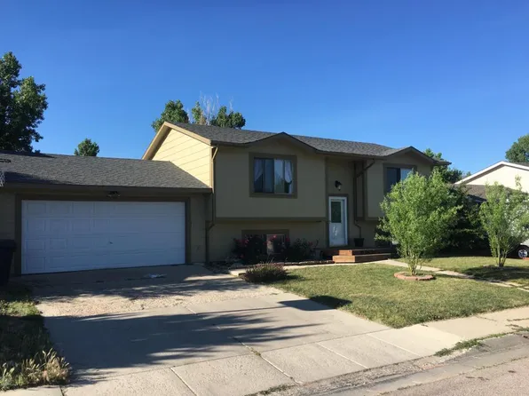 108 W Redwood St, Gillette, WY 82718
