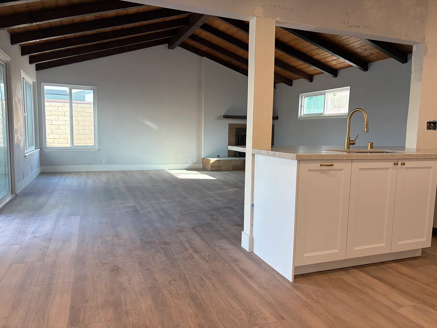 4 bed, 2264 sqft, $7,000 — Photo 4