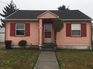 708 Manor Pl, Tillamook, OR 97141