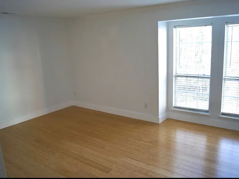 1005 Kingswood Dr #C — Photo 12