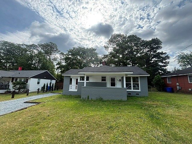 1st image of 469 McPhee Dr