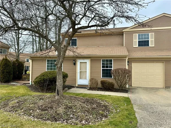 34 Firebush Ln, Northfield, OH 44067