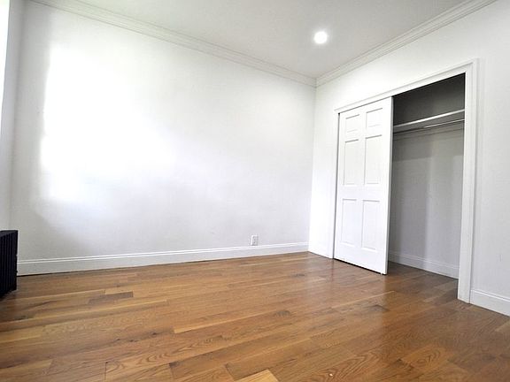 4th image of 45 Carmine St APT 3C