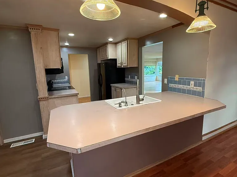 8606 Sloan Dr — Photo 18