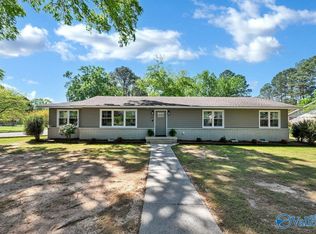 1319 Sheraton St SE, Decatur, AL 35603
