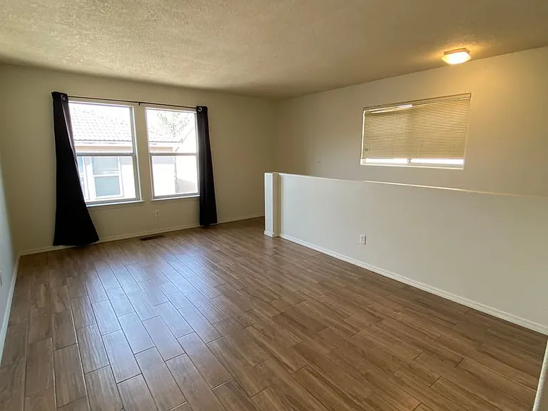 4328 Altura Vista Ln NE — Photo 22