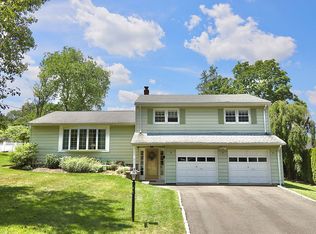 150 Palisade Ave, Cresskill, NJ 07626