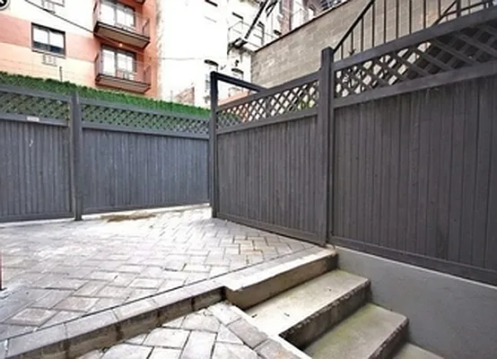 Rented by Citi Habitats | media 31