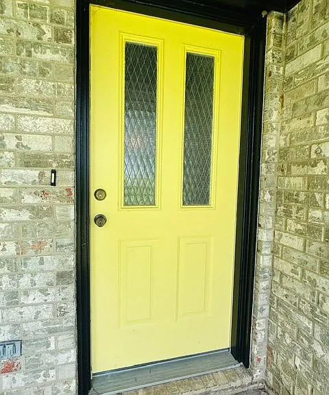 1470 FM 2712 — Photo 3