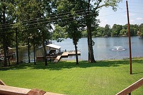 5th image of 705 E Lake Dr
