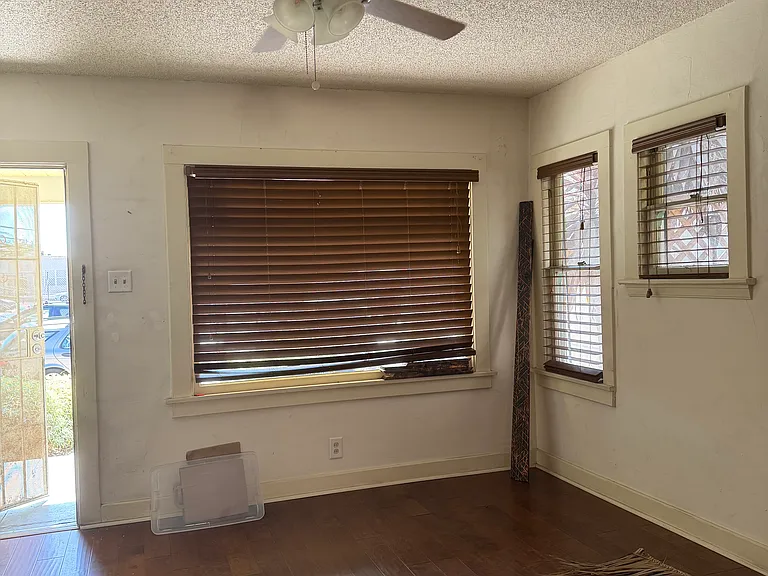 487 Dawson Ave — Photo 2