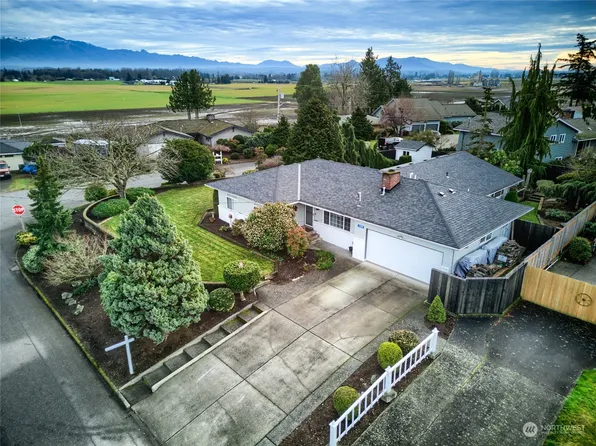17098 Marlee Drive, Burlington, WA 98233