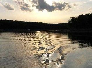 Cobble Ln, Rogers, AR 72756