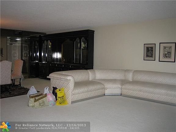 3rd image of 555 Oaks Ln APT 406