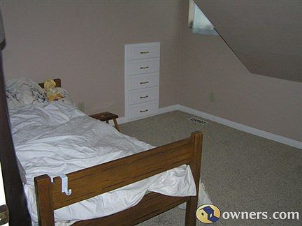 bdrm 2 built-in dresser