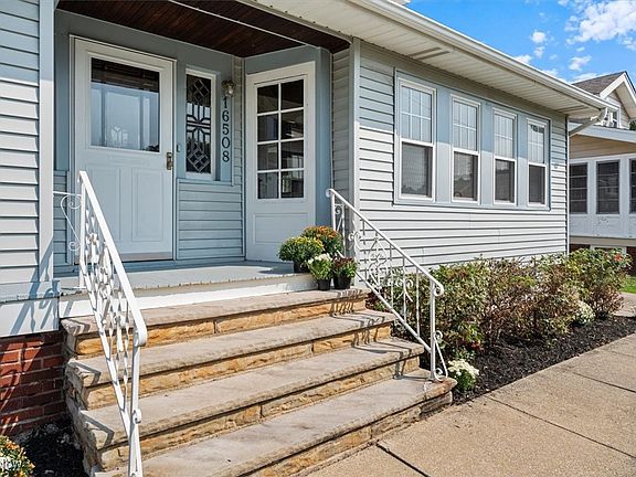 4th image of 16508 Dartmouth Ave