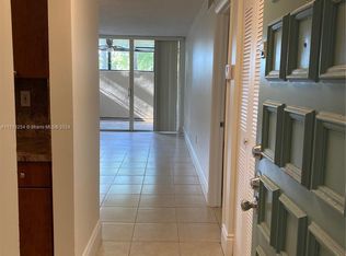 10865 SW 112th Ave APT 107, Miami, FL 33176