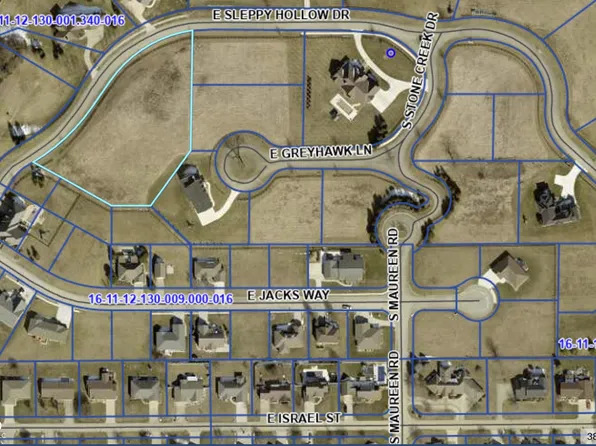 1025 E Sleepy Hollow Dr, Greensburg, IN 47240