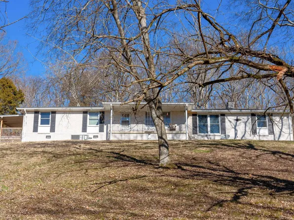 1060 Due West Ave N, Madison, TN 37115