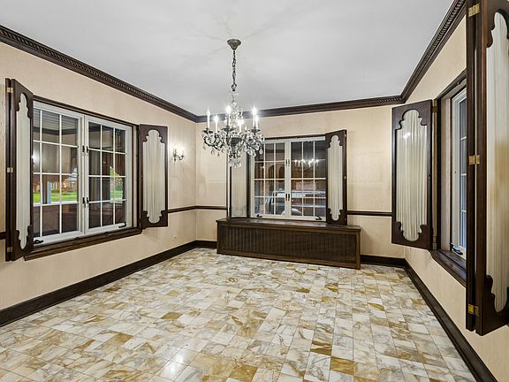 5th image of 1422 Franklin Ave