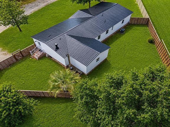 2nd image of 4707 Julious Ln.