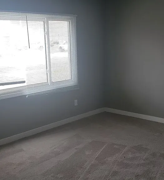 425 S Glick St — Photo 7