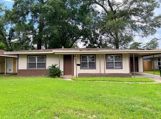 5445 Dewberry Ln, Beaumont, TX 77708