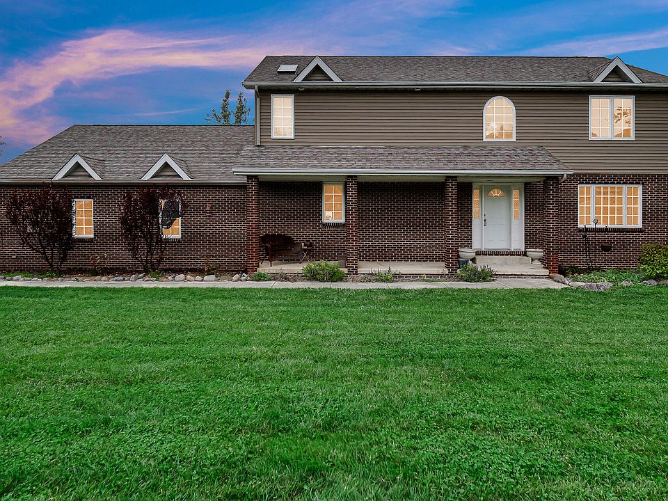 1st image of 649 Yellowstone Dr