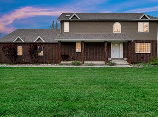 649 Yellowstone Dr, Hebron, IN 46341
