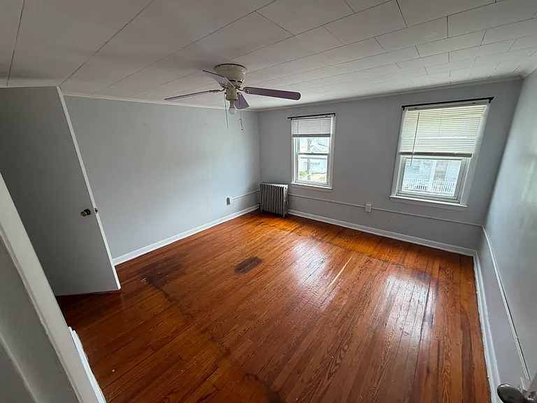 64 Hill St — Photo 13