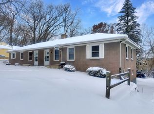 28 Ridgewood St, Kalamazoo, MI 49001