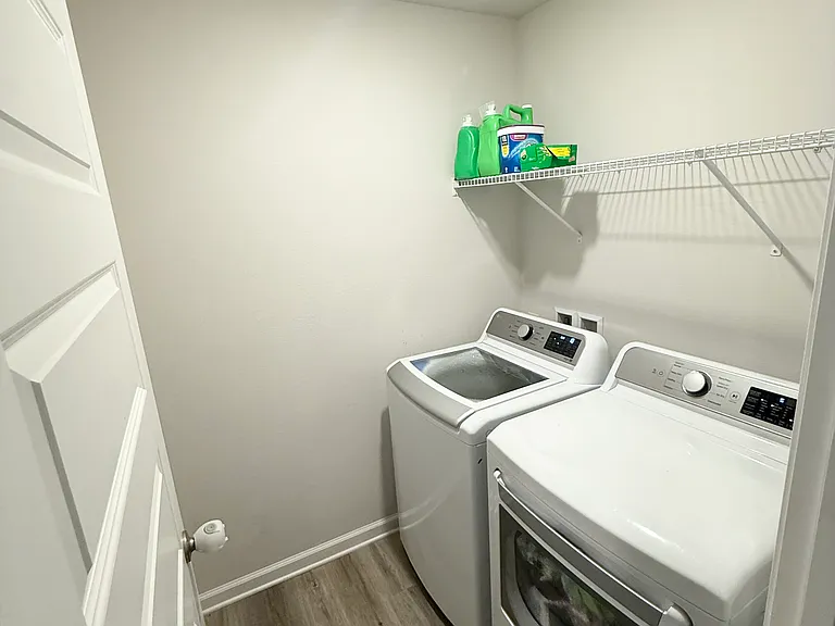 5482 Peach Dr — Photo 7