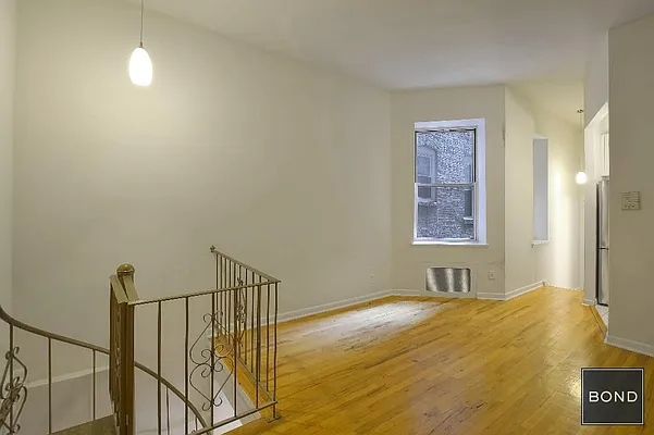 Rented by Bond New York | media 2